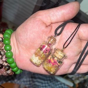 Glamour Necklace by Empress Spells